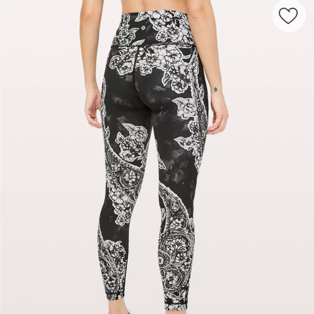 lululemon athletica Black & White Floral Paisley Leggings